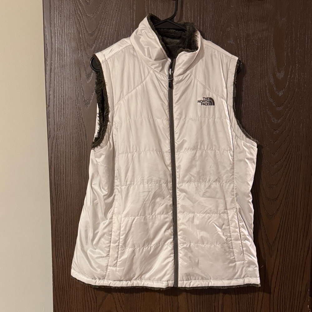 Women’s the north face vest medium